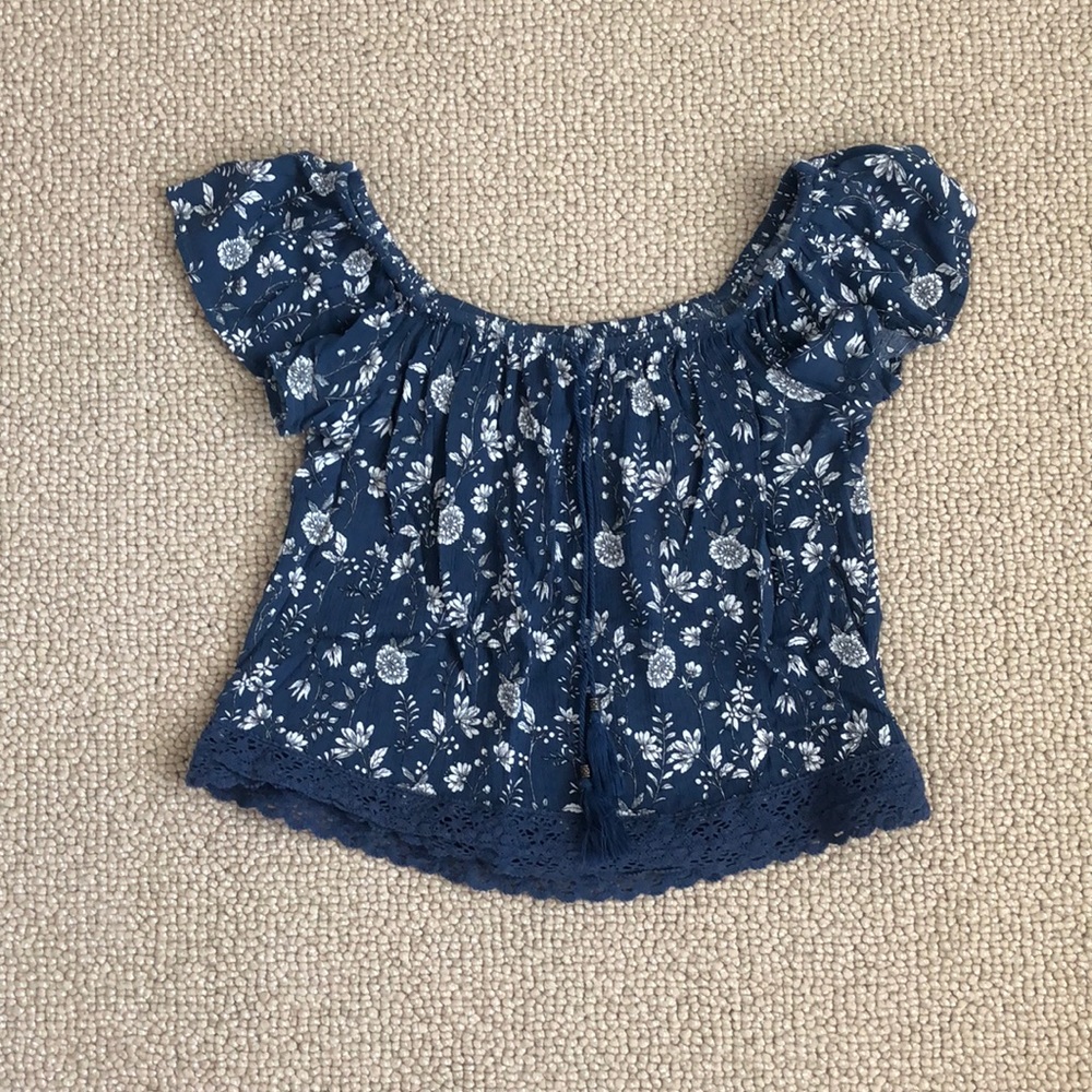 Aeropostale off the shoulders top